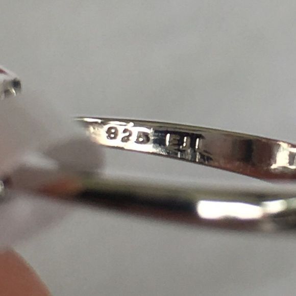 New!  Stunning sterling silver & CZ ring - Picture 5 of 6